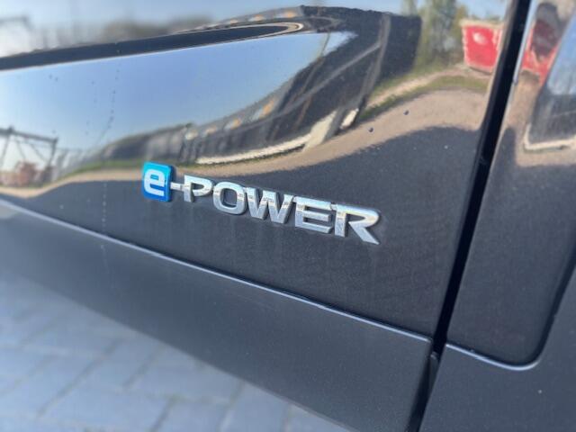Nissan QASHQAI 1.5 e-Power N-Connecta Vol. Leer / Panoramadak / Black edition