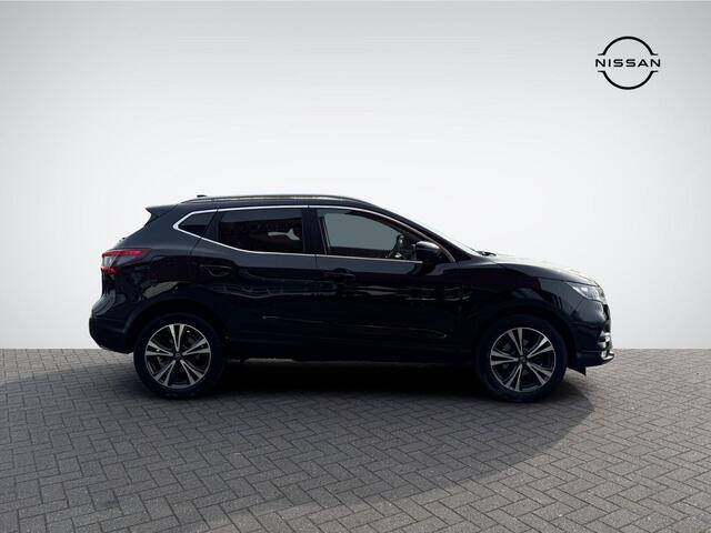 Nissan QASHQAI 1.2 N-Connecta Design Pack