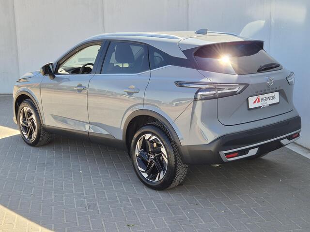 Nissan QASHQAI 1.3 MHEV Xtronic N-Connecta Automaat / Cold Pack / Trekgewicht 1800 kg / Nieuw model / Facelift / Apple Carplay Android Auto / AllSeason Banden / Rondomzicht camera / Adaptief cruise control / Stuur- en Stoelverwarming /
