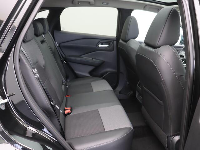 Nissan QASHQAI N-Connecta + Panoramisch glazen dak + Cold Pack Mild-Hybrid 140 | 12.3" TFT digitale cockpit | Audiosysteem met DAB, Apple Carplay & Android Auto, USB-aansluiting, stuurwielbediening en 6 luidsprekers | Blind Spot Warning & Intervention (BSW + BSI)