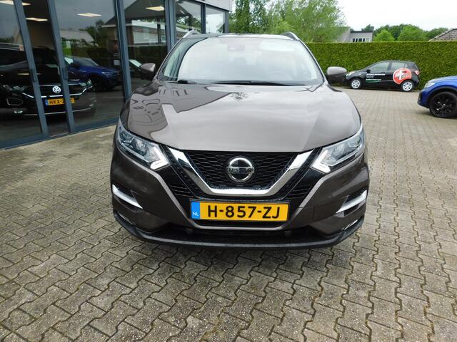 Nissan QASHQAI 1.2 N-Connecta, 360° camera, Panodak, Trekhaak
