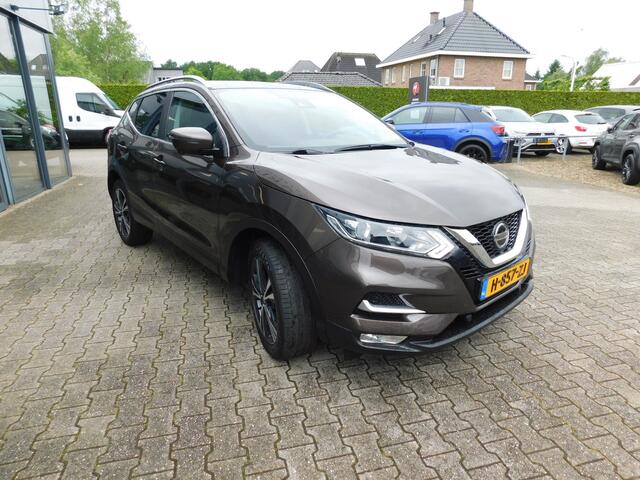 Nissan QASHQAI 1.2 N-Connecta, 360° camera, Panodak, Trekhaak