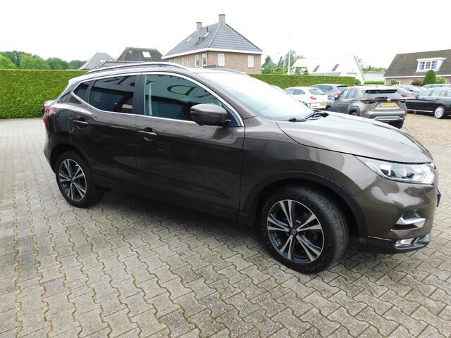 Nissan QASHQAI 1.2 N-Connecta, 360° camera, Panodak, Trekhaak