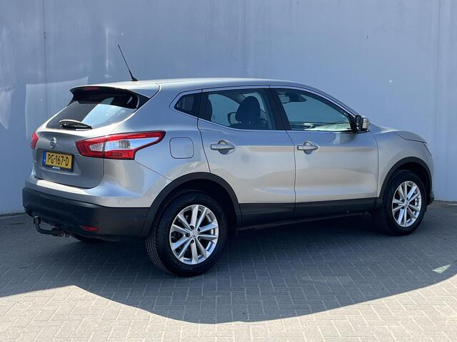 Nissan QASHQAI 1.5 dCi Business Edition / Trekhaak (Trekgewicht 1.350kg) / Achteruitrijcamera / Stoelverwarming voor / Navigatie full map / Cruise- en Climate Control / Parkeerksenroren voor en achter / Bluetooth / Radio /