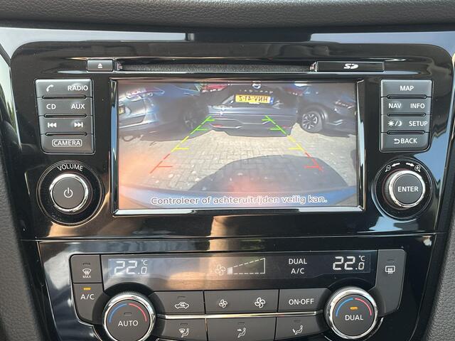 Nissan QASHQAI 1.5 dCi Business Edition / Trekhaak (Trekgewicht 1.350kg) / Achteruitrijcamera / Stoelverwarming voor / Navigatie full map / Cruise- en Climate Control / Parkeerksenroren voor en achter / Bluetooth / Radio /