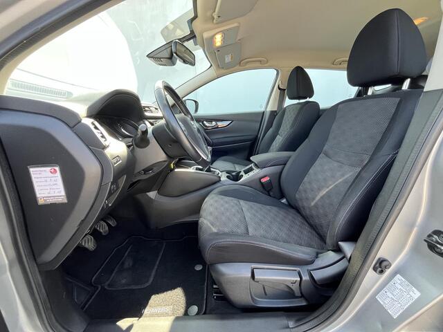 Nissan QASHQAI 1.5 dCi Business Edition / Trekhaak (Trekgewicht 1.350kg) / Achteruitrijcamera / Stoelverwarming voor / Navigatie full map / Cruise- en Climate Control / Parkeerksenroren voor en achter / Bluetooth / Radio /