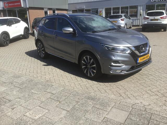 Nissan QASHQAI 1.3 DIG-T 160 Tekna + Dynamic Pack