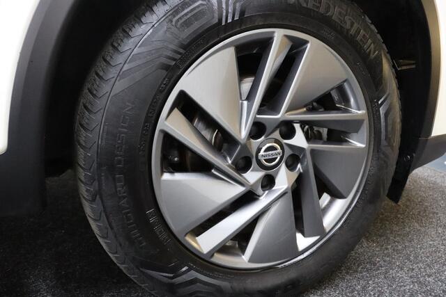 Nissan QASHQAI 1.3 MHEV Acenta | Trekhaak | Navigatie | Panoramadak | 360 Camera