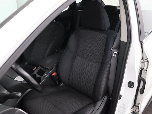 Nissan QASHQAI 1.2 Acenta | Stoelverwarming | Trekhaak | Camera | Navigatie | Climate control | Cruise control | Bluetooth