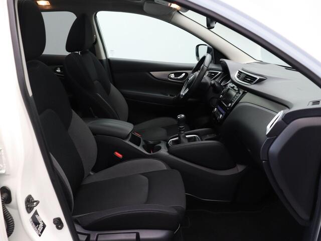 Nissan QASHQAI 140pk DIG-T N-Connecta | Panoramadak | 360 Graden Camera | Key-Less Entry | Cruise Control | Navigatie | Trekhaak |