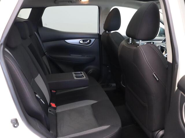 Nissan QASHQAI 140pk DIG-T N-Connecta | Panoramadak | 360 Graden Camera | Key-Less Entry | Cruise Control | Navigatie | Trekhaak |