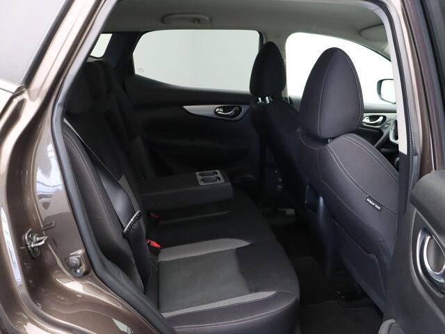 Nissan QASHQAI 158pk DIG-T N-Connecta | Stoelverwarming | Rondom zicht camera | Automaat | Climate control