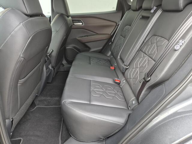 Nissan QASHQAI 1.3 MHEV Xtronic Tekna Automaat / Nieuw model / Facelift / Cold Pack / HUD / Trekgewicht 1800 Kg / Elektrische achterklep / Stuur- en Stoelverwarming / Adaptief cruise control /