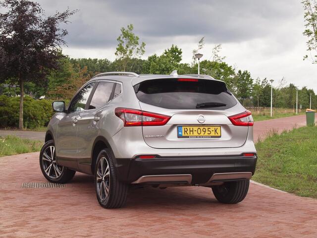 Nissan QASHQAI 1.2 N-Connecta | 360 Camera | DAB | Cruise Control | Trekhaak | Glazen dak |