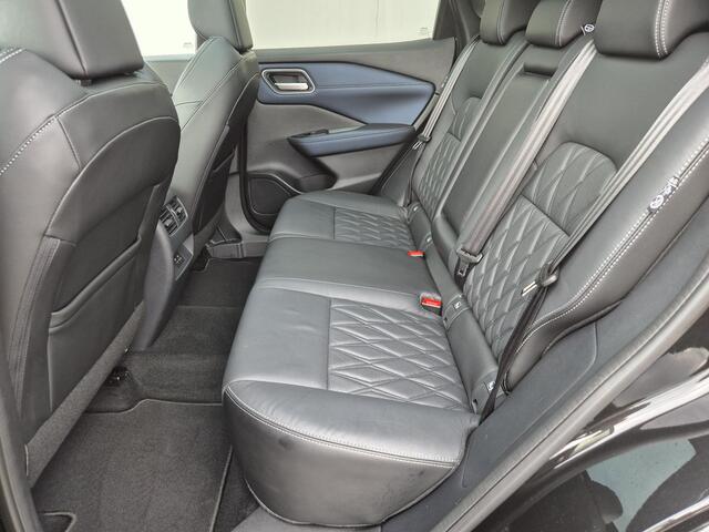 Nissan QASHQAI 1.3 MHEV Xtronic Tekna Plus Automaat / Cold pack / HUD / Trekgewicht 1800 kg / Panoramadak / Stuur- en stoelverwarming / Elektrische achterklep / Rondomzicht camera / Adaptief cruise control /