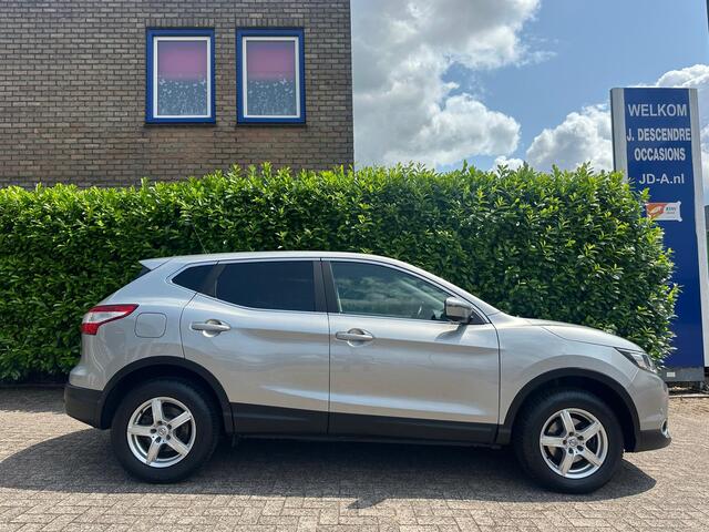 Nissan QASHQAI 1.2 N-Connecta Climate C, Cruise C, Rondomzicht Camera!!!! PINKSTERSHOW WOESDAG 04-06 T/M MAANDAG 09-06!!!!