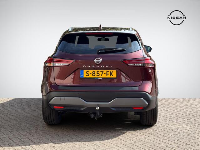 Nissan QASHQAI 1.3 MHEV N-Connecta Design Pack | Trekhaak | Panoramadak | 360° Camera | Adapt. Cruise Control | Navigatie Full-Map | Apple Carplay/Android Auto | Rijklaarprijs!