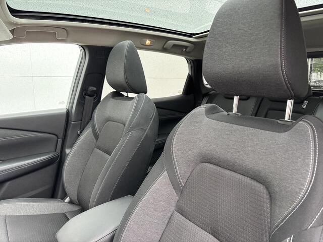 Nissan QASHQAI 1.3 MHEV N-Connecta / Panoramadak / Trekhaak / Aanhangwagen geremd 1400KG