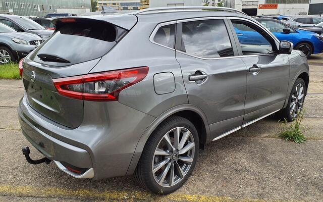 Nissan QASHQAI 1.3 DIG-T Tekna +
