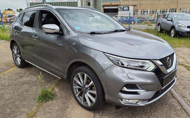Nissan QASHQAI 1.3 DIG-T Tekna +