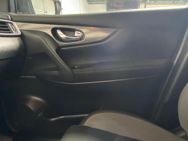 Nissan QASHQAI 1.2 N-Connecta. Clima. Automaat