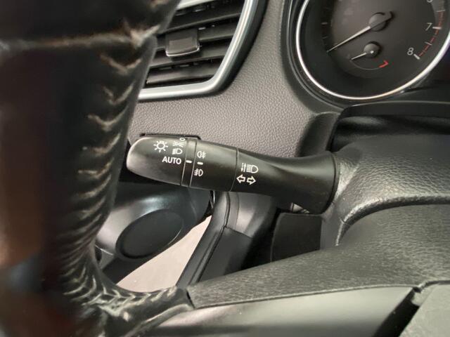 Nissan QASHQAI 1.2 N-Connecta. Clima. Automaat