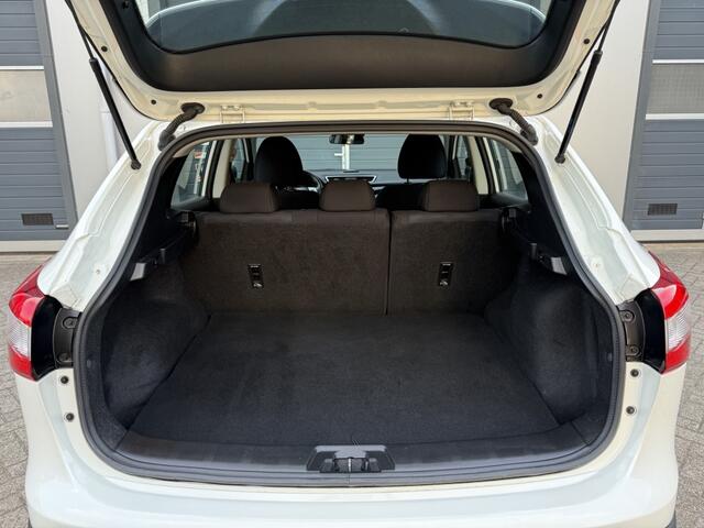 Nissan QASHQAI DIG-T Tekna 2.0 Automaat Camera Cruise Clima 17" lichtmetaal PDC