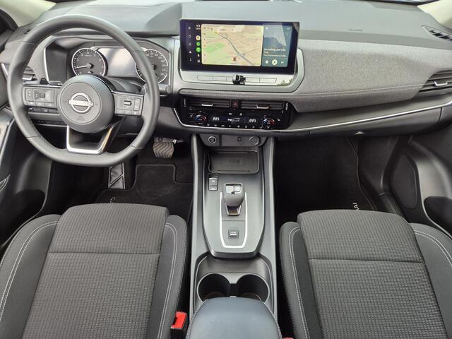 Nissan QASHQAI 1.3 MHEV Xtronic Acenta Automaat / Nieuw model / Facelift / Cold pack / Stuur- en Stoelverwarming / Navigatie via Apple Carplay of Android Auto / Trekgewicht 1800 kg / Adaptief CC / Achteruitrijcamera /