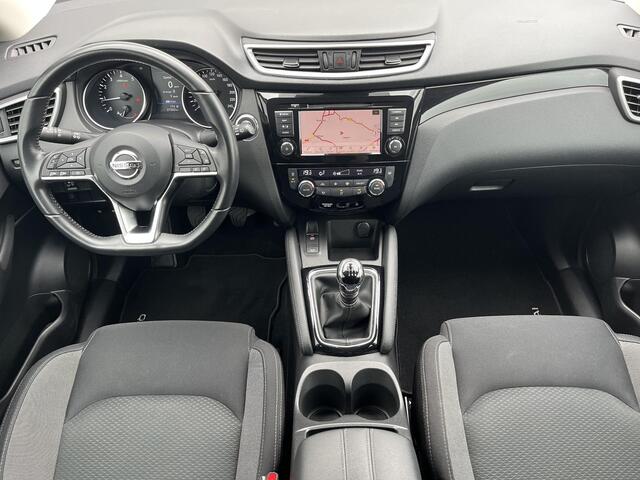 Nissan QASHQAI 1.3 DIG-T N-Connecta / Afneembare Trekhaak (Trekgewicht 1.300kg) / Panorama-dak / 360° Camera / Cruise- en Climate Control / Apple Carplay & Android Auto / Navigatie full map / Keyless Entry & Start /
