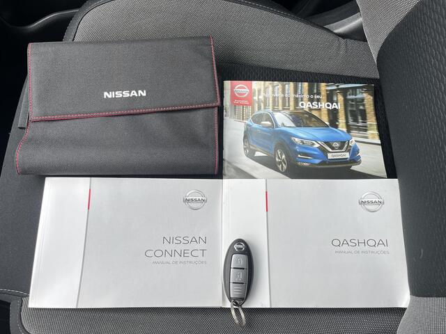 Nissan QASHQAI 1.3 DIG-T N-Connecta / Afneembare Trekhaak (Trekgewicht 1.300kg) / Panorama-dak / 360° Camera / Cruise- en Climate Control / Apple Carplay & Android Auto / Navigatie full map / Keyless Entry & Start /