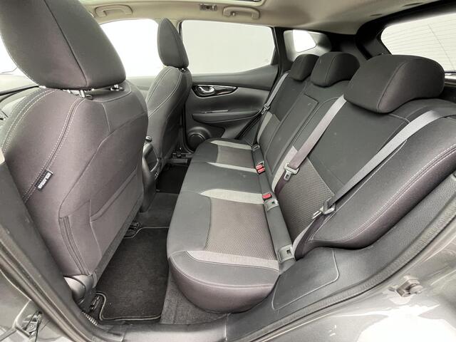 Nissan QASHQAI 1.3 DIG-T N-Connecta / Afneembare Trekhaak (Trekgewicht 1.300kg) / Panorama-dak / 360° Camera / Cruise- en Climate Control / Apple Carplay & Android Auto / Navigatie full map / Keyless Entry & Start /