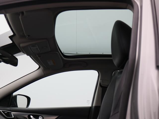 Nissan QASHQAI 1.3 DIG-T Tekna/ automaat/ trekhaak/ compleet!