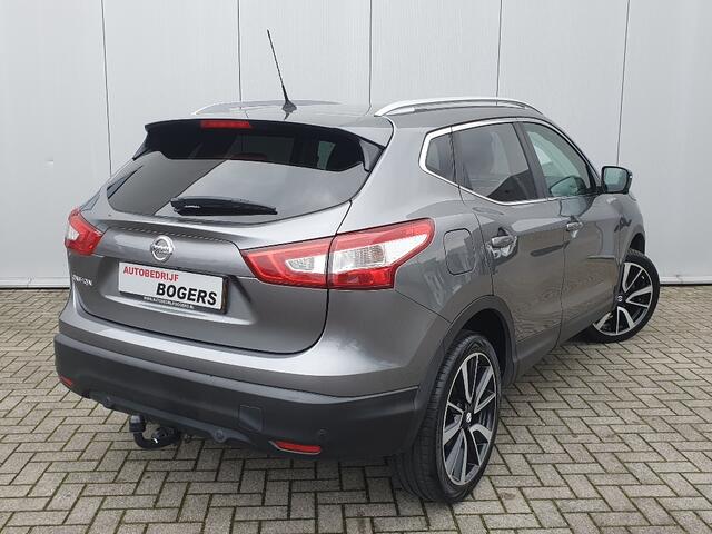 Nissan QASHQAI 1.2 DIG-T Tekna + Glass Roof 360-Camera, PDC V+A, Lederen Bekleding, 19"l.m. velgen