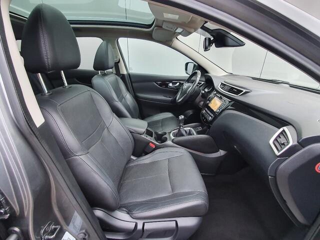 Nissan QASHQAI 1.2 DIG-T Tekna + Glass Roof 360-Camera, PDC V+A, Lederen Bekleding, 19"l.m. velgen