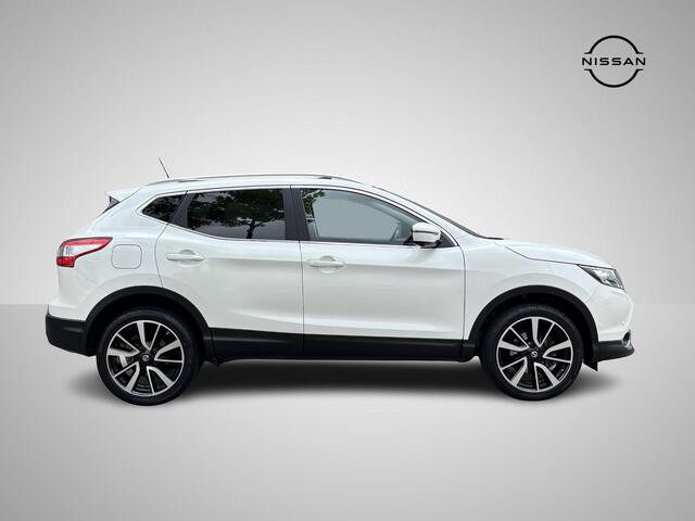Nissan QASHQAI 1.6 Tekna *1500kg Trekgewicht! | Panoramadak | Leder | Stoelverwarming | Navigatie | 360° Camera| LED Koplampen | Dodehoek | Rijklaarprijs!