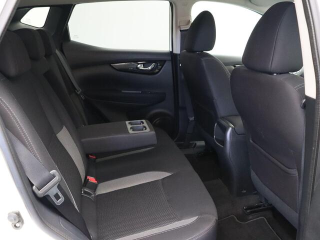 Nissan QASHQAI 1.2 Business Edition | Navigatie | Trekhaak | Rondom zicht Camera | Stoelverwarming |