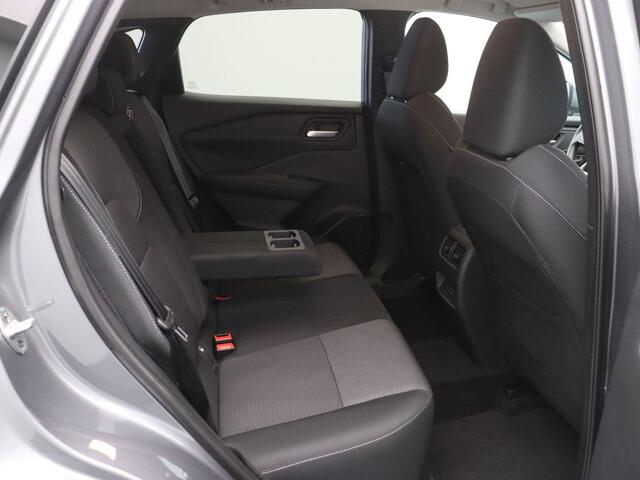 Nissan QASHQAI 158pk MHEV Xtronic N-Connecta | 1800kg Trekvermogen | Stoel, Voorruit en Stuurverwarming | Cruise Control |