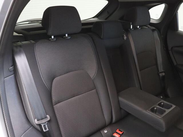 Nissan QASHQAI 158pk MHEV Xtronic N-Connecta | 1800kg Trekvermogen | Stoel, Voorruit en Stuurverwarming | Cruise Control |