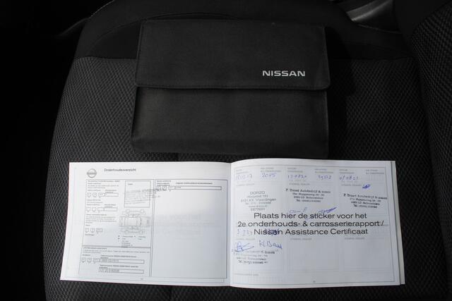Nissan QASHQAI 1.2 N-Connecta Navigatie/360° camera/Cruise control/Parkeersensoren rondom/Climate control/Keyless/Lane assist/Trekhaak/DAB/Elektrisch inklapbare spiegels/18'' Lichtmetalen velgen.
