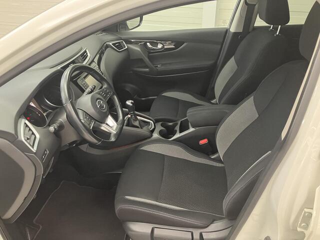 Nissan QASHQAI 1.2 Acenta / Eerste Eigenaar / Dealer Onderhouden / Navigatie / Camera / Dual Zone Climate Control / Cruise Control /