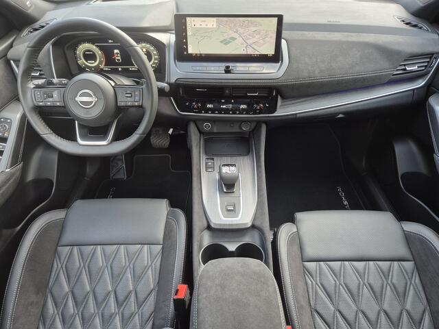 Nissan QASHQAI 1.3 MHEV Xtronic Tekna Plus Automaat / HUD / Nieuw model / Facelift / Panoramadak / Trekgewicht 1800 kg / Rondomzicht camera / Stuur-, Stoel en Voorruitverwarming / Adaptief CC / Bose Audio Systeem / Elektrische achterklep /