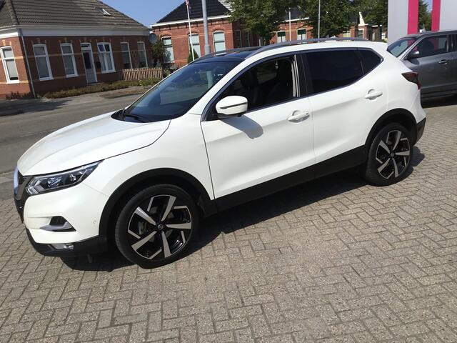 Nissan QASHQAI 1.3 DIG-T 160 DCT Tekna Panodak