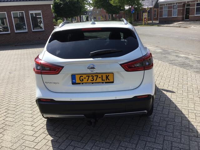 Nissan QASHQAI 1.3 DIG-T 160 DCT Tekna Panodak