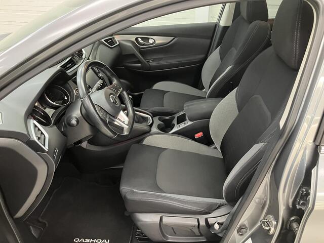 Nissan QASHQAI 1.6 N-Connecta / Panoramadak / Navigatie / 360 Graden Camera / Stoelverwarming / Trekhaak 1500 KG /