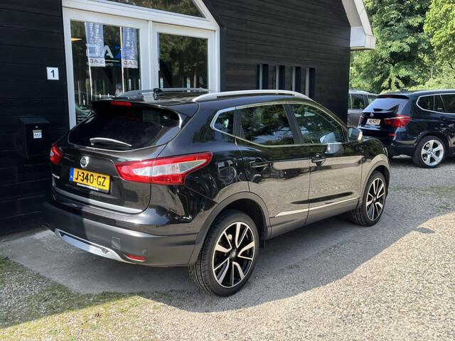 Nissan QASHQAI 1.2 Tekna Aut/Ecc/Leer/Navi/Pano