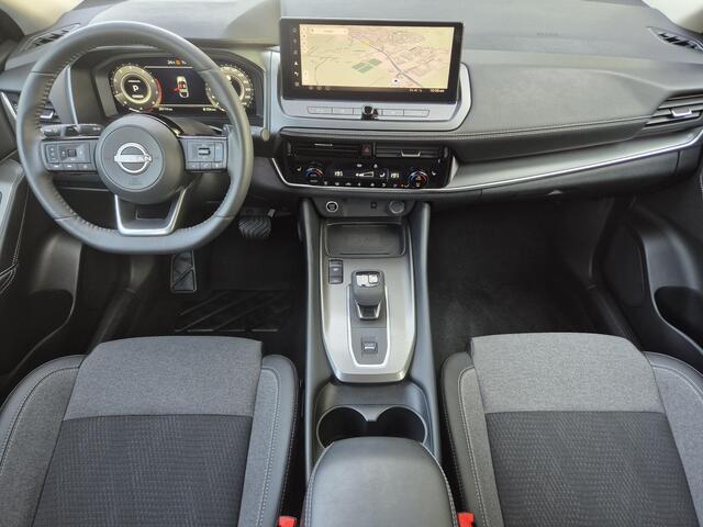 Nissan QASHQAI 1.3 MHEV Xtronic N-Connecta Automaat / Nieuw Model / Facelift / Cold Pack / Pack Easy / HUD / Trekgewicht 1800 kg / Elektrische achterklep / Rondomzicht camera / Apple Carplay Android Auto / Stuur-, Stoel en Voorruitverwarming /