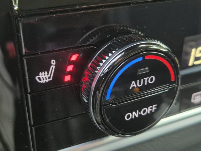 Nissan QASHQAI 1.3 MHEV Xtronic N-Connecta Automaat / Nieuw Model / Facelift / Cold Pack / Pack Easy / HUD / Trekgewicht 1800 kg / Elektrische achterklep / Rondomzicht camera / Apple Carplay Android Auto / Stuur-, Stoel en Voorruitverwarming /