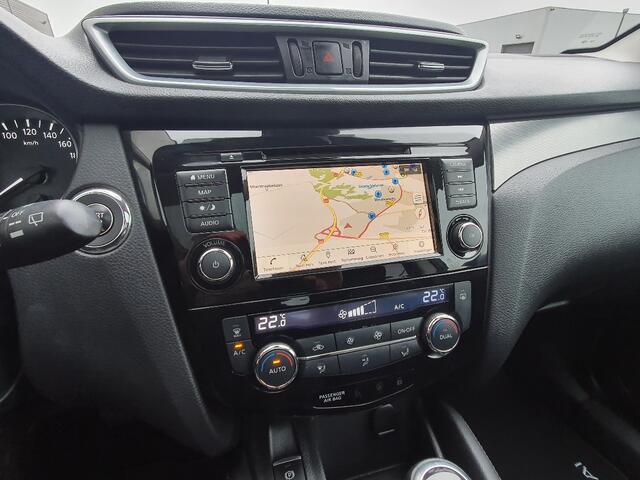 Nissan QASHQAI 1.3 DIG-T Premium Edition Automaat Navigatie, Panoramadak, Leder, 19"Lm, Climate Control, Cruise Control, Stoelverwarming