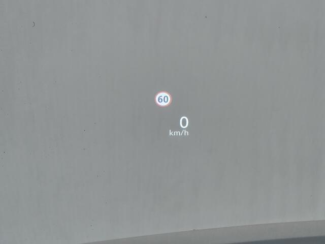 Nissan QASHQAI 1.3 MHEV Xtronic N-Connecta Automaat / HUD / Nieuw Model / Facelift / Design Pack / Cold Pack / Allseason banden / Trekgewicht 1800 kg / Stuur-, Stoel en Voorruitverwarming / Elektrische achterklep /Rondomzicht camera / Adaptief CC /