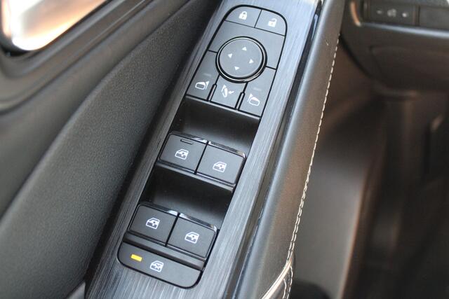 Nissan QASHQAI 1.3 MHEV Xtronic N-Connecta 158pk - Navi - 360 camera - Winterpakket - Blind Spot - Rijklaar